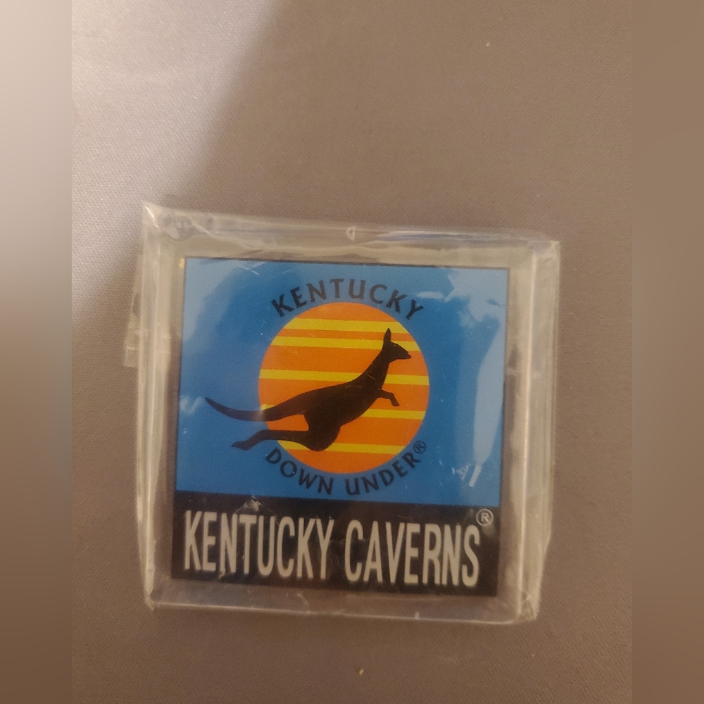 New souvenir Kentucky Caverns Magnet